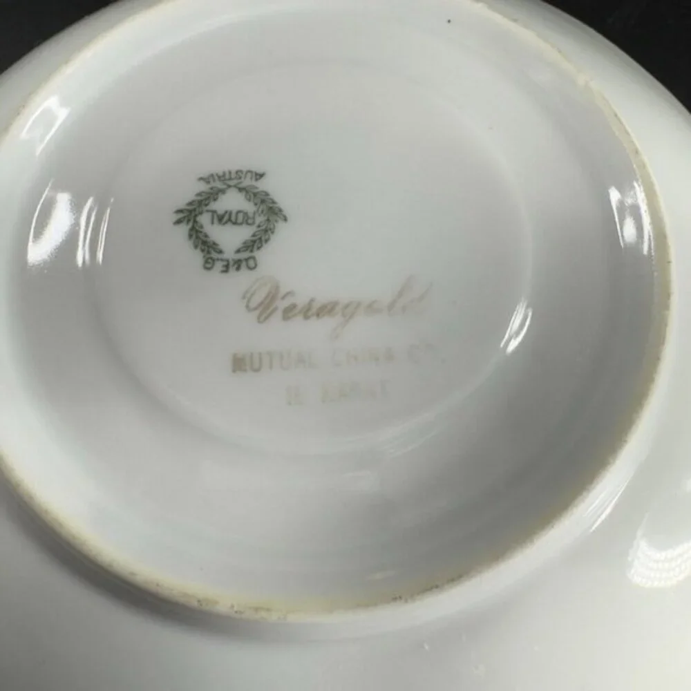 ROYAL OEG Austria VERAGOLD Gold Ivory Fine Porcelain Teacup And‎ Saucer Set VTG